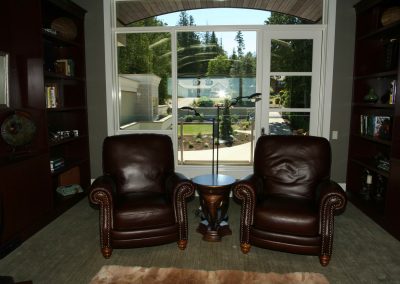Private home office with individual leather seats