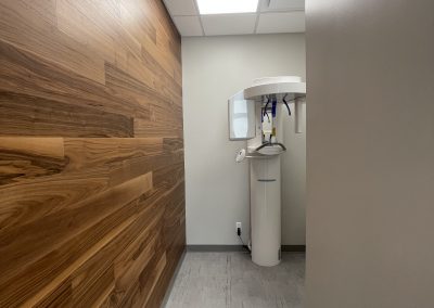 pan x-ray with wood feature wall