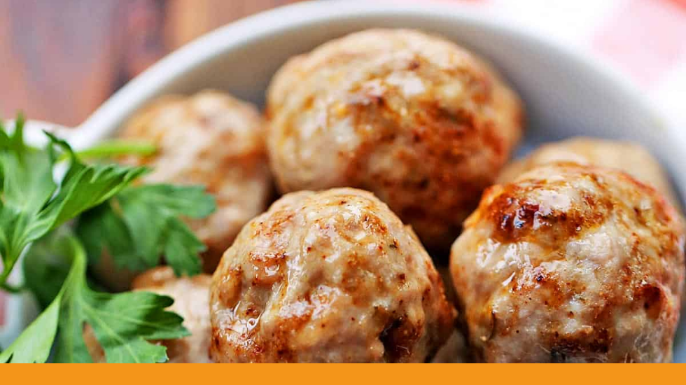 Lemongrass pork meatballs with dipping sauce